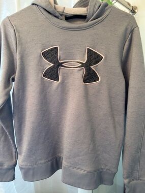 Jordan Gray Pullover Hoodie with Quilted Logo